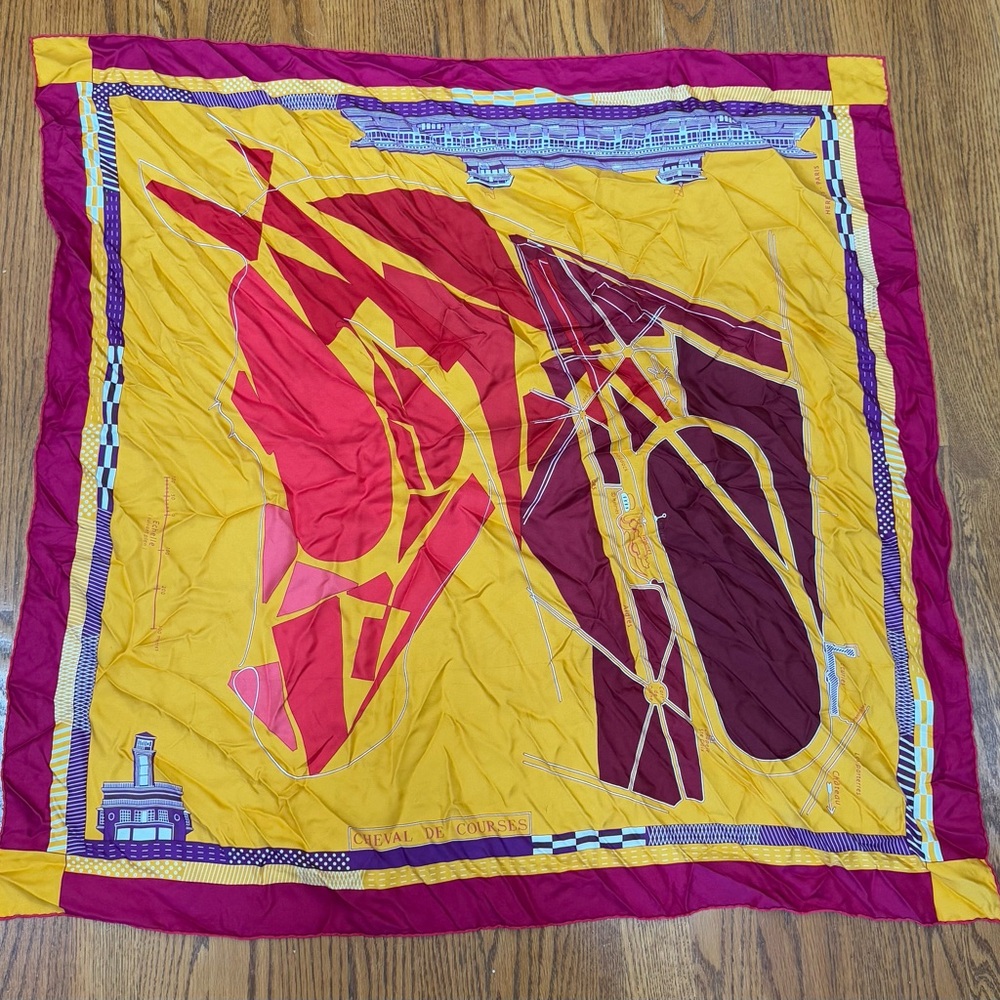 HERMES Cheval de Courses Horse Silk Scarf